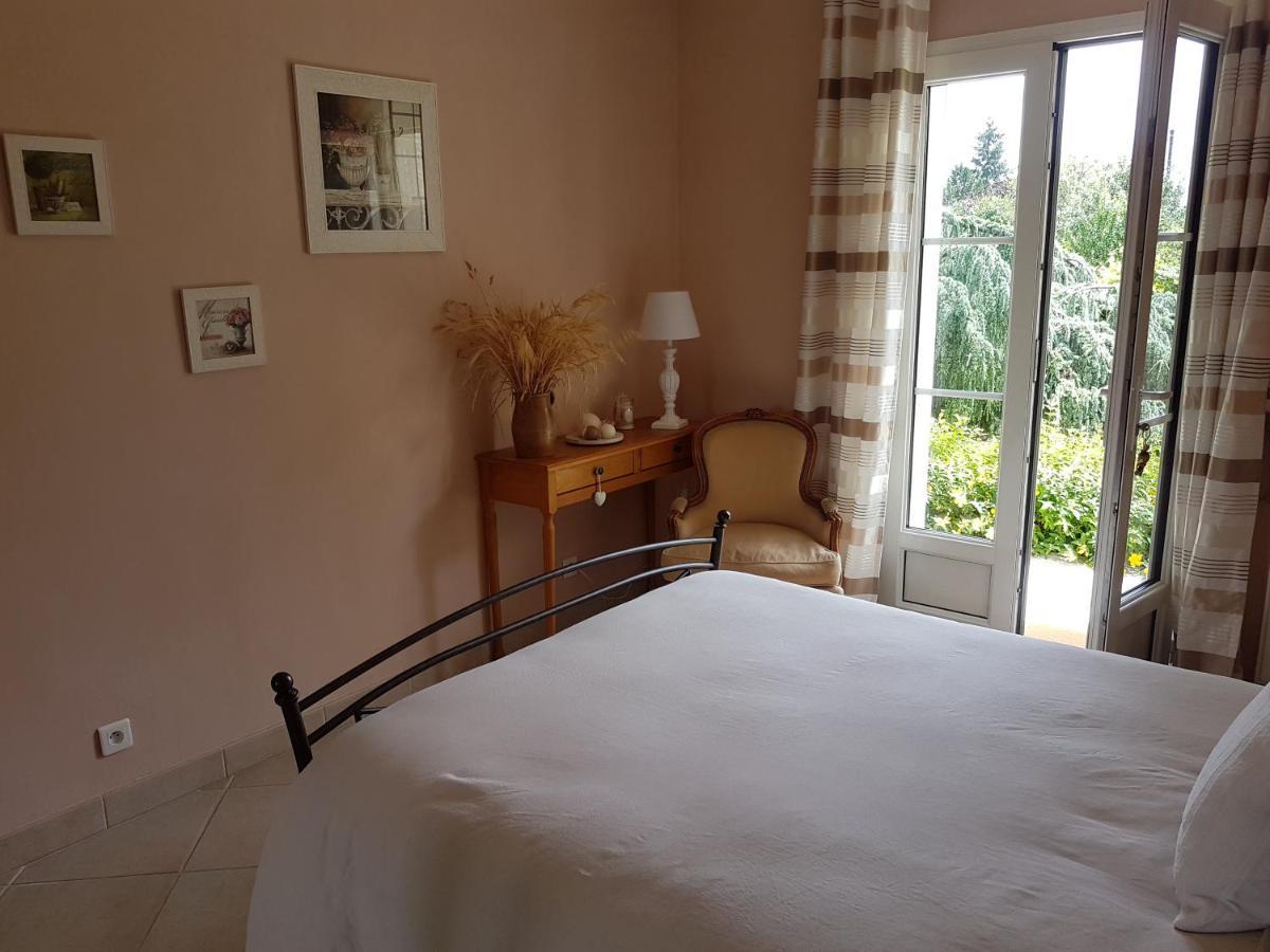 La Montignonne Appartement Montigny-sur-Loing Buitenkant foto