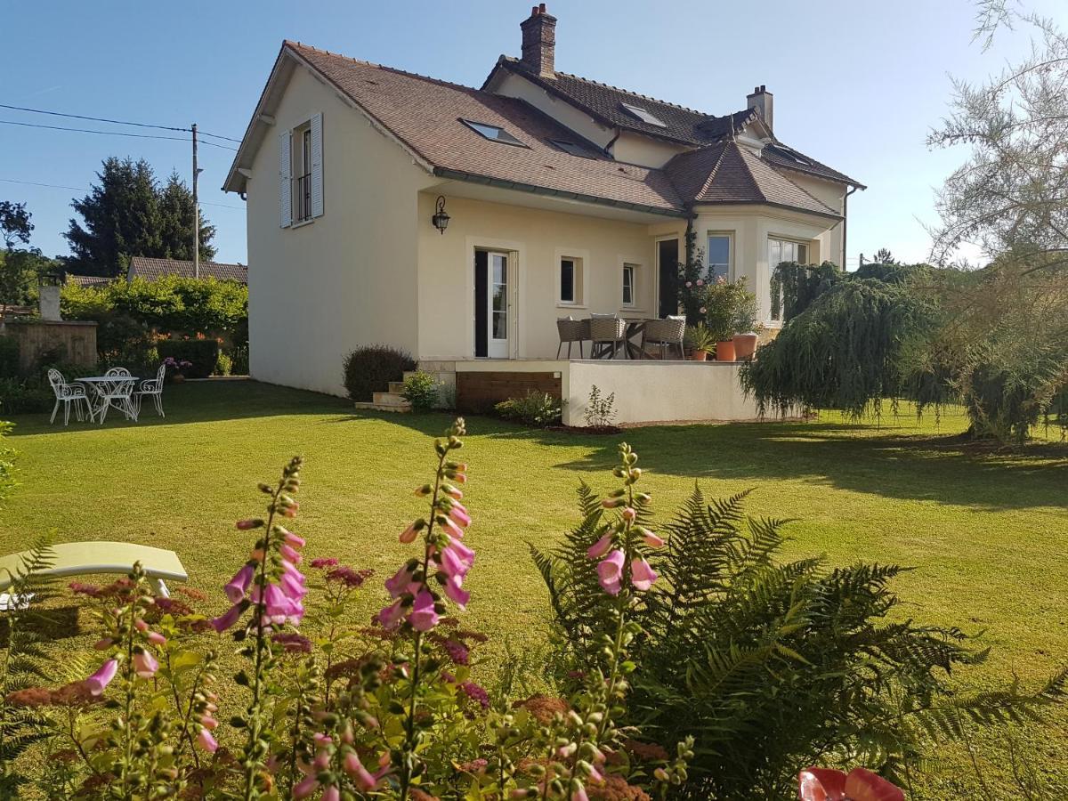 La Montignonne Appartement Montigny-sur-Loing Buitenkant foto