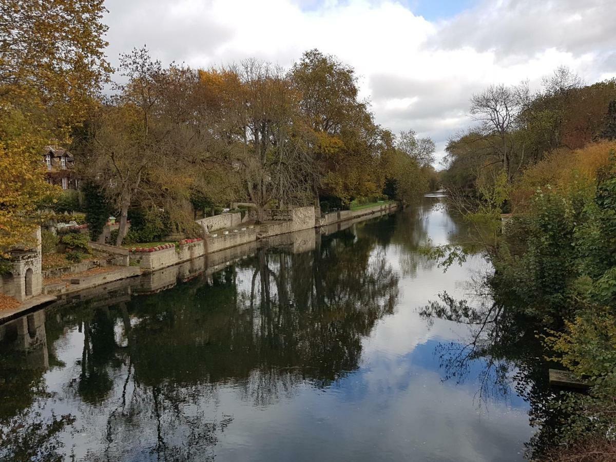 La Montignonne Appartement Montigny-sur-Loing Buitenkant foto