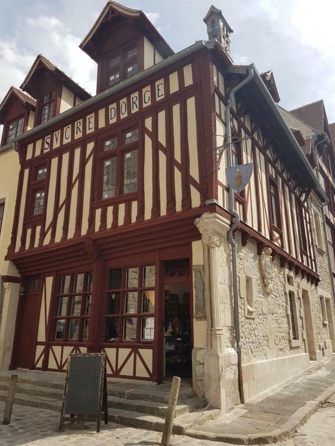La Montignonne Appartement Montigny-sur-Loing Buitenkant foto